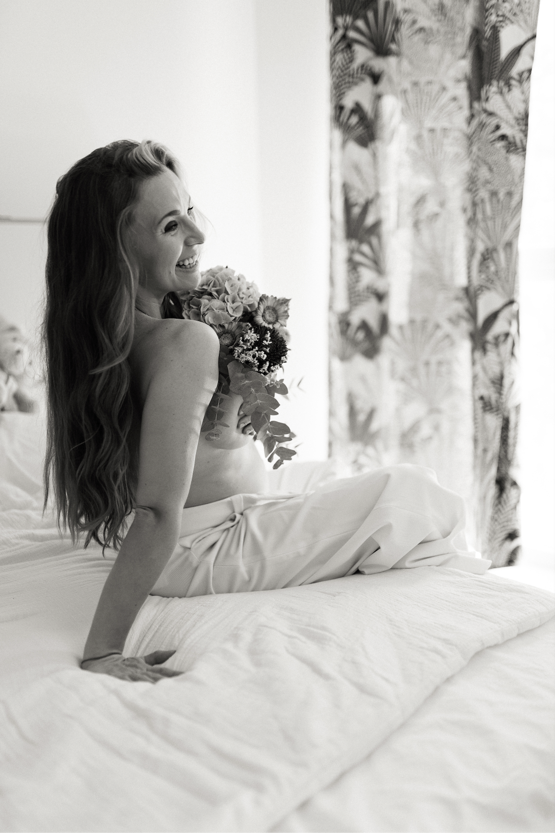 Capture d’écran 2026-01-26 à 23.11.19 séance photo de grosses douce et poétique intimiste en noir et blanc à montpellier